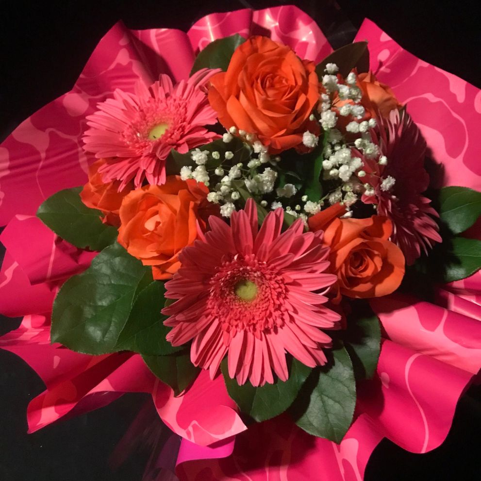 Bouquet ficsia e arancio