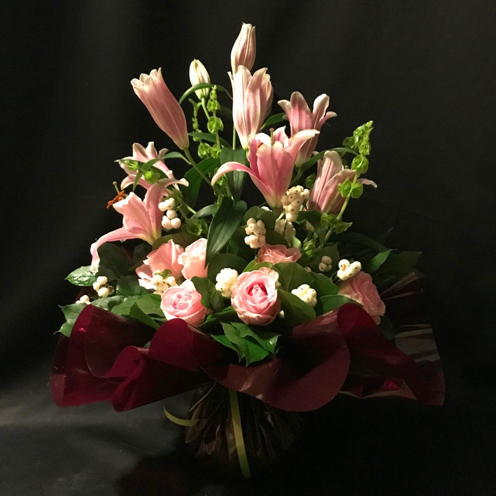 Bouquet con lilium e rose